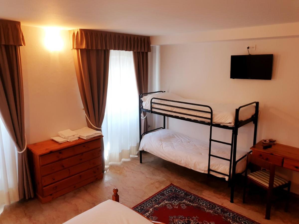 Albergo Trieste Lorenzago Di Cadore Extérieur photo