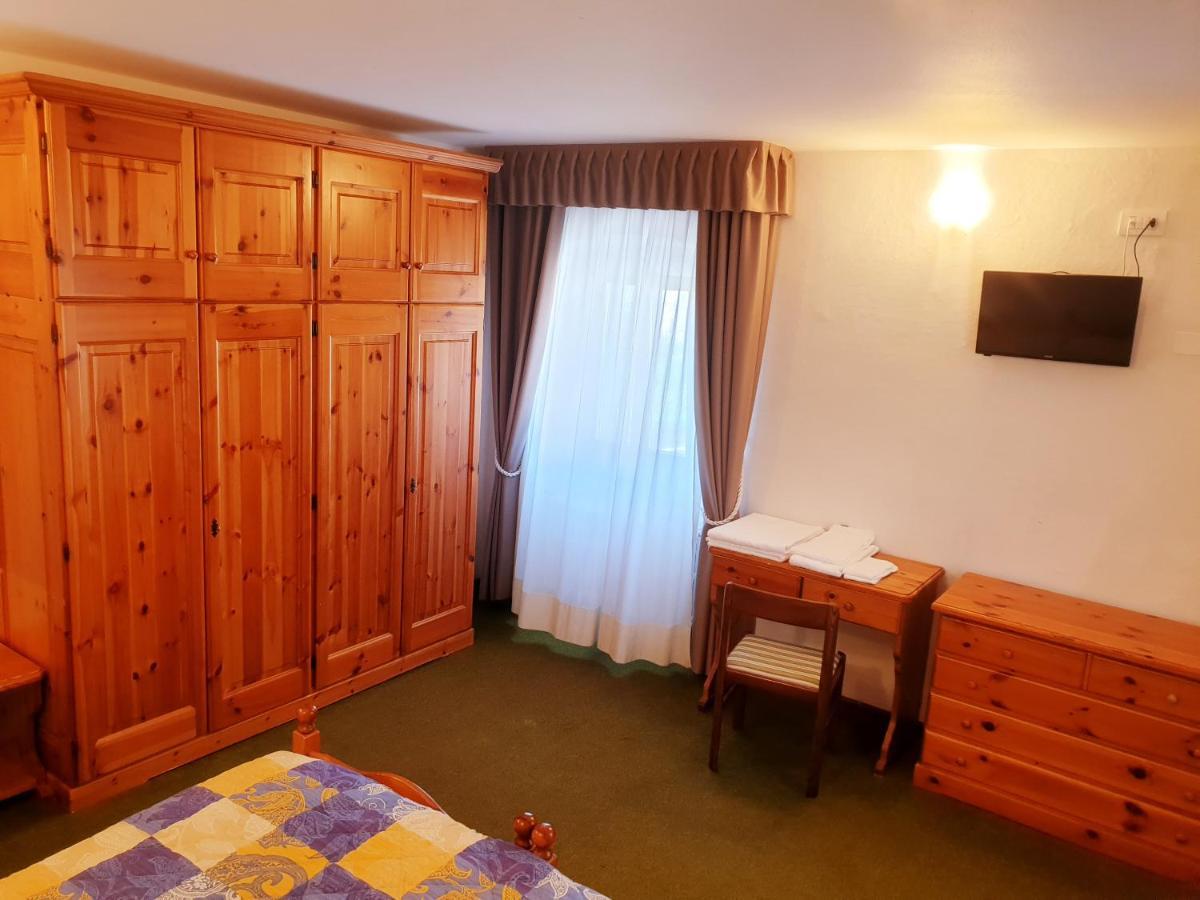 Albergo Trieste Lorenzago Di Cadore Extérieur photo