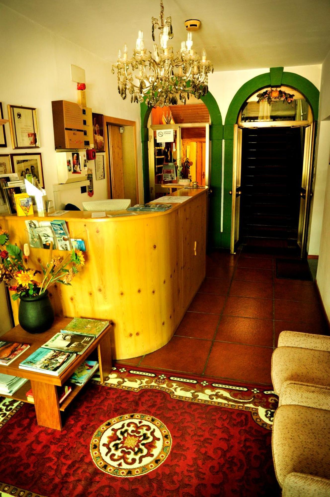 Albergo Trieste Lorenzago Di Cadore Extérieur photo