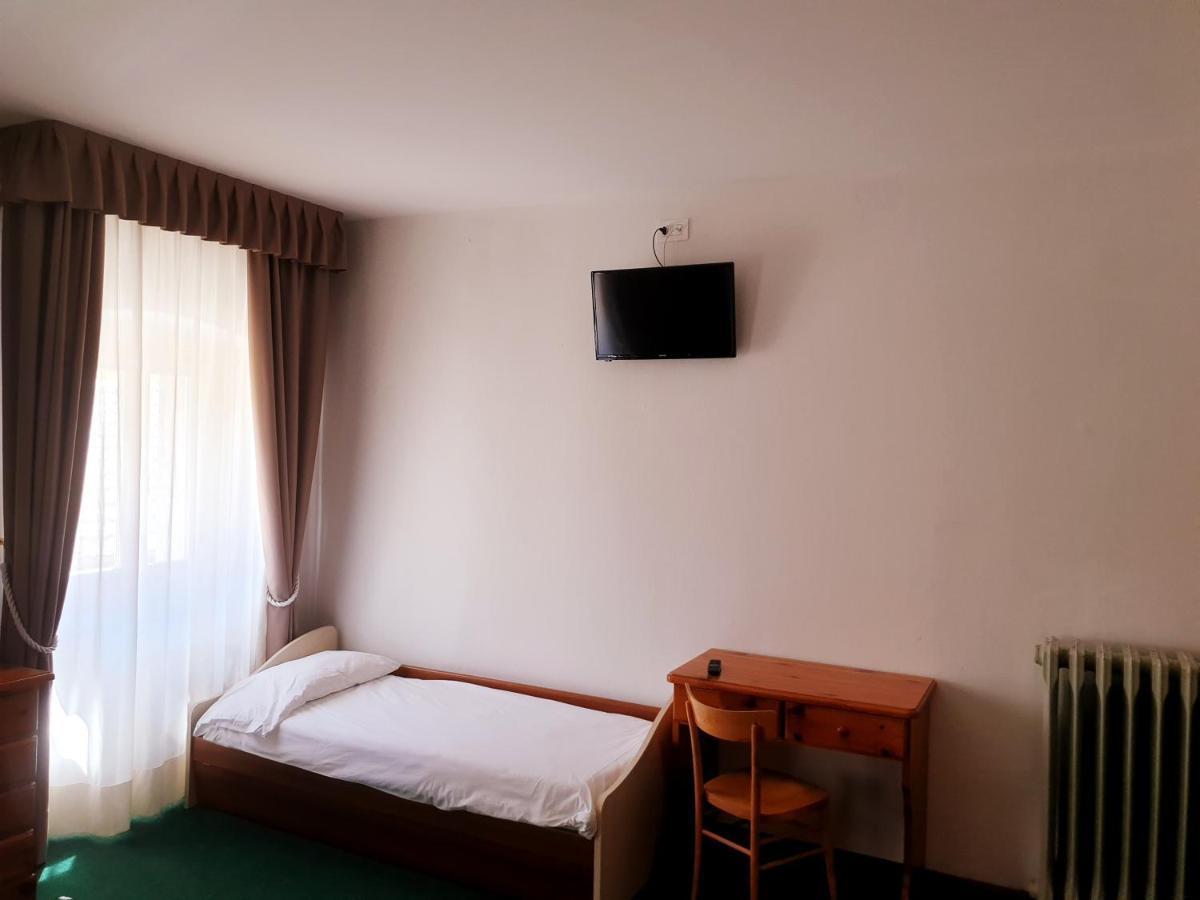Albergo Trieste Lorenzago Di Cadore Extérieur photo